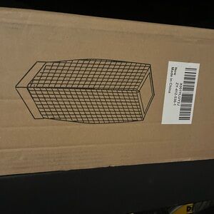 Brand new in sealed box Fuji solar outdoor lamp